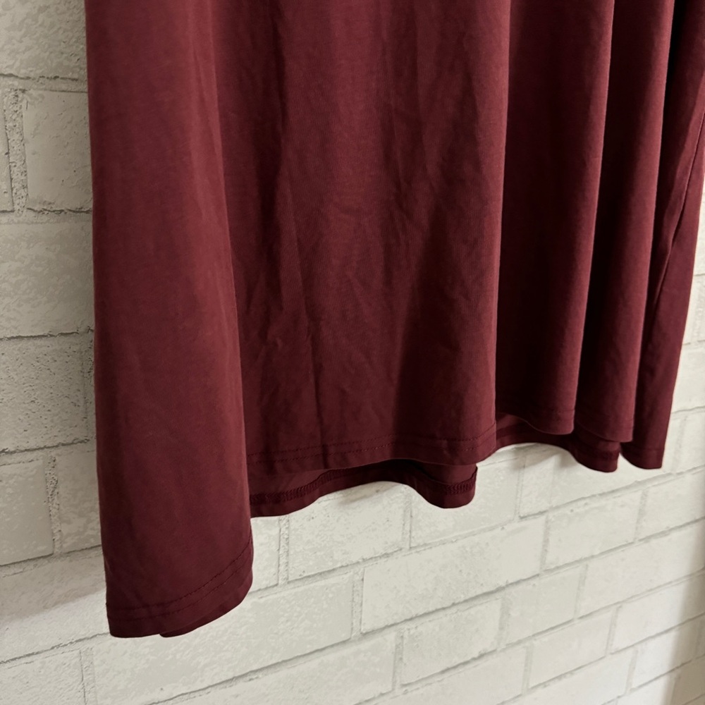 BLOOMCHIC V-Neck Burgundy Tunic Tee - Picture 5 of 9